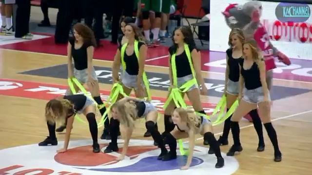 Madcon---Don-t-Worry-ft--Ray-Dalton-(Cheerleaders).mp4 смотреть онлайн