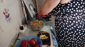 Маринованный красный перец фаршированный капустой Pickled red pepper stuffed with cabbage