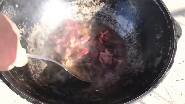 Куырдақ. Казахское национальное блюдо. Куырдак по-казахски. смотреть онлайн