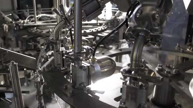 Работа автомат розлива в ПЭТ бутылку смотреть онлайн