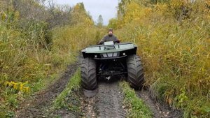 Квадроцикл Росомаха просто едет