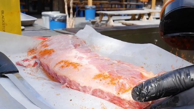 The WINNINGEST MAN IN BBQ Shows Us How to Grill Ribs | Myron Mixon | The Daily Meal смотреть онлайн