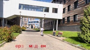 УПАЛА С САМОКАТА… Никогда не машите за рулём!