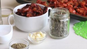 Вяленые томаты в оливковом масле со специями