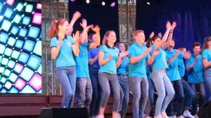 Радостный танец студентов УГНТУ, посвященный началу учебного года