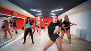 DANCEHALL FEMALE | STYLO G & HEATWAVE - CLOSER TO ME | CHOREO BY DHQ ANNA STIKACEVA