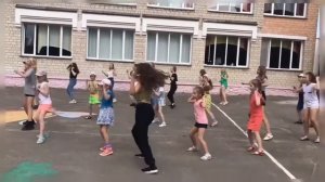 Флешмоб «Танцуй вместе с нами» от Истоминой Надежды