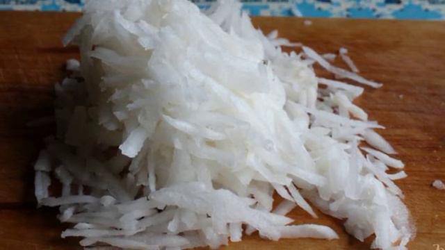 Окрошка с дайконом