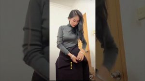 Sula, Charming Tibetan girl dresses up carefully before dancing