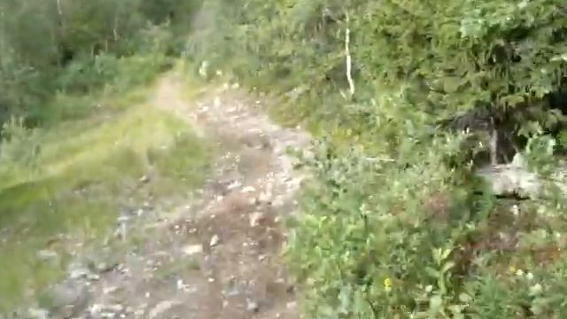 стрёмный спуск 45 градусов ниве В Хибинах смотреть онлайн