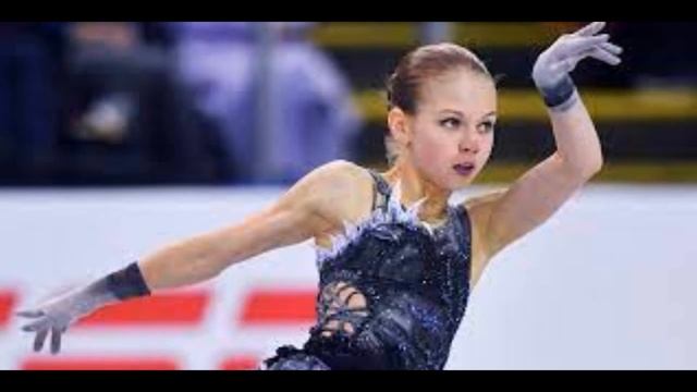 Александра Трусова — биография