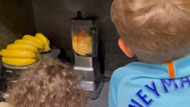 Готовим полезное домашнее мороженое без сахара??с Николь и Русланом