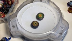 ВАНИШ ФАФНИР ПРОТИВ ПЯТОГО СЕЗОНА / Бейблэйд Бёрст / Beyblade Burst