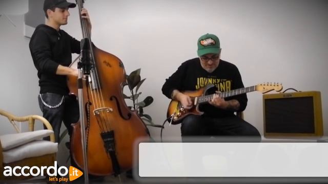 Fender Stratocaster 1954 e 1964 a confronto смотреть онлайн