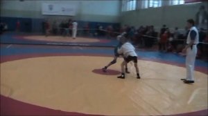 мелкий Дзюдоист против Самбиста (борется с кем поставили)