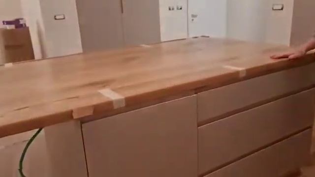 Кухня, корпус многослойная фанера ( сендвич) ,фасад лакокрасочное покрытие ( цева эпокси) смотреть онлайн