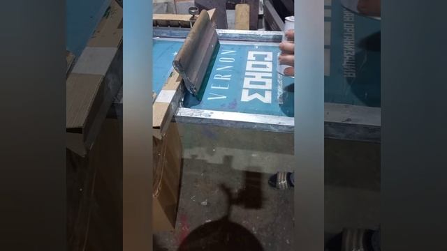 Шелкография . Печать в 1 цвет.#shorts #printalex смотреть онлайн