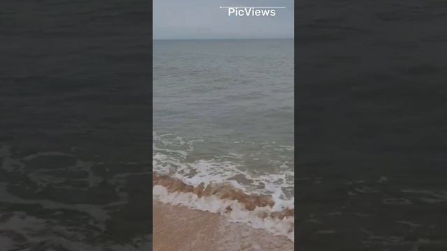 Голубицкая. Азовское море. 19 декабря 2023. Волны, море волнуется. Обстановка на пляже сегодня