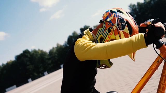 Матвей Михалев велосипедист смотреть онлайн