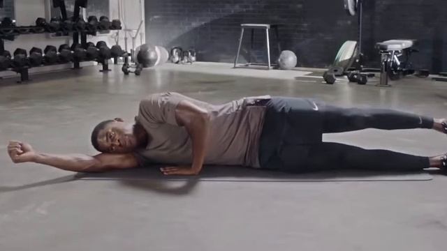 Подъем колена лёжа на боку