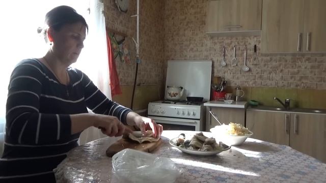 Аня устроила день вареников смотреть онлайн