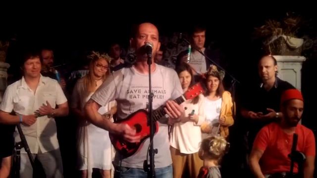 Шавуот в Фишке. Оркестр игрушечных инструментов. смотреть онлайн