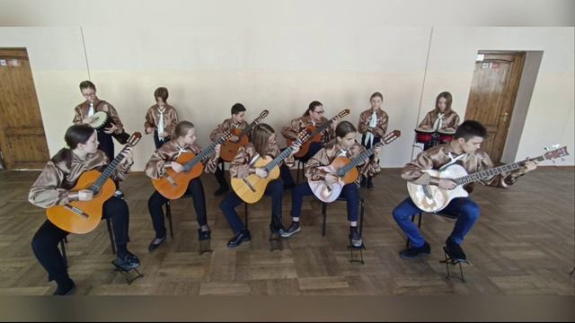 "Прогулка слоненка" Г. Манчини