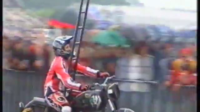 Kaunas 2005.Экстремальная езда на мотоцикле! смотреть онлайн