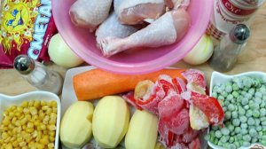 Картофель тушёный с куриными голенями и овощами