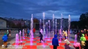 Фонтан пешеходный, сухой, светомузыкальный. Город Кедровый, Томская область.