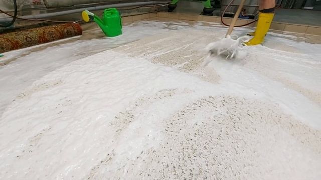 Стирка ковра Шегги с достойным результатом в конце/ Washing Shaggy rug: a decent result at the end смотреть онлайн