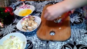 Куриный суп с грибами и яйцом )))