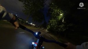 ПОКАТУШКА НА ВЕЛОСИПЕДЕ В ЦЕНТРЕ!!! СТАНТ С ОДНОЙ РУКОЙ