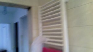 Почему чернеет  силикон