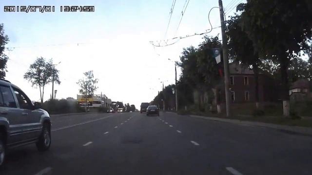 ул. Шевченко по направлению к ул. Румянцева - "Приятная" неожиданность водителю РЕНО. смотреть онлайн