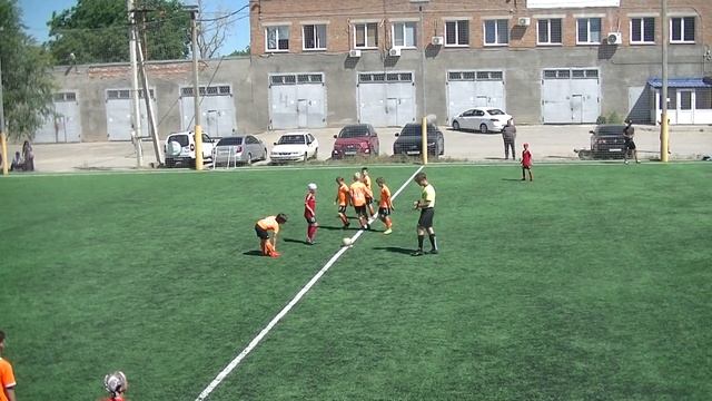 11.05 Летнее первенство Легенда-1-Приазовье-2 2012 г.р 2т смотреть онлайн