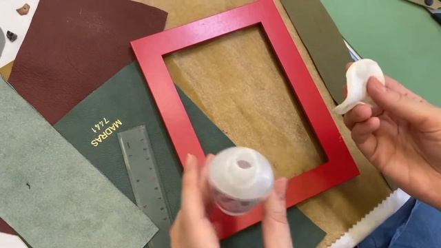 Мастер-класс "Декорирование кожей фоторамки" смотреть онлайн