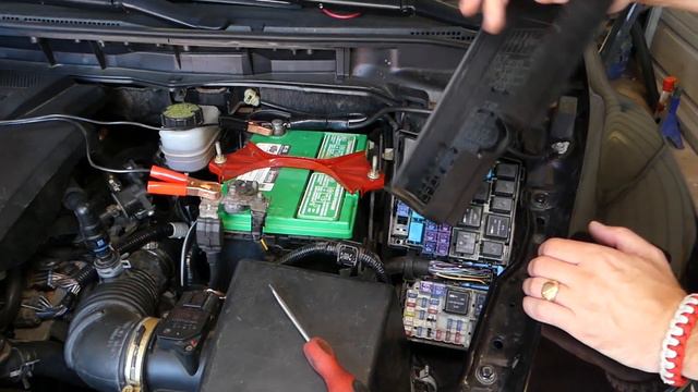 MAZDA CX-7 STARTER FUSE LOCATION REPLACEMENT. MAZDA NO CRANK NO START смотреть онлайн