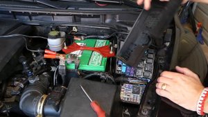 MAZDA CX-7 STARTER FUSE LOCATION REPLACEMENT. MAZDA NO CRANK NO START