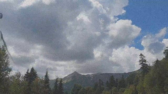 это кадры не для слабонервных!если не хотите не смотрите!ужасные видео про сущность!нло монстр!! смотреть онлайн