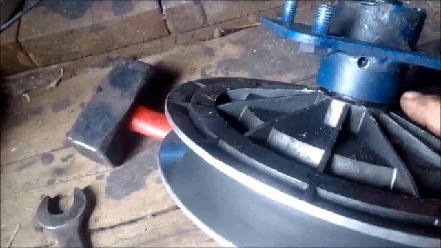 Ремонт вариатора Сафари . мотобуксировщик. смотреть онлайн