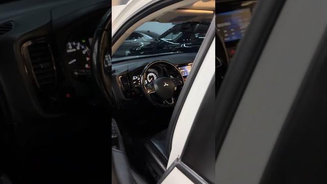 MITSUBISHI OUTLANDER 2.0 CVT 2016 !! LINDA GASOLINA !! смотреть онлайн