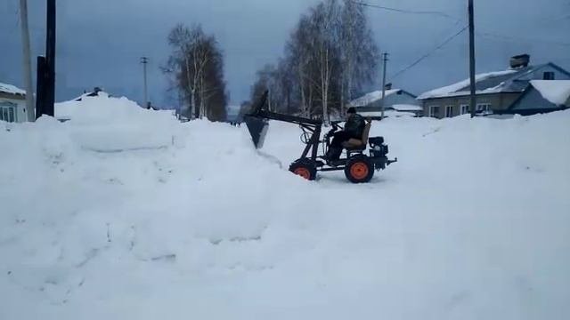 Пробное видео работы минипогрузчика