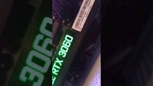 выключается видеокарта под нагрузкой, иногда и без. кулера на 100%.