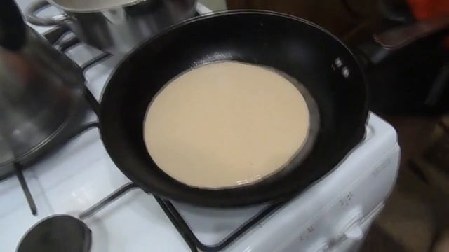 БЛИНЫ НА КОЛЕ! смотреть онлайн