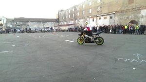 Крутые трюки на мотоциклах. Дрифт на мотоцикле.