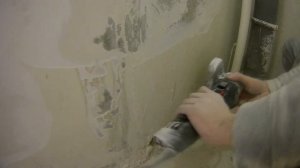 Удаляем краску со стен в ванной и туалете Очень быстрый способ.