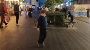 Бауманка... танцы маленького Егора