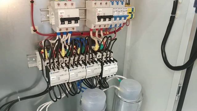 Конденсаторная установка 40 кВАр смотреть онлайн