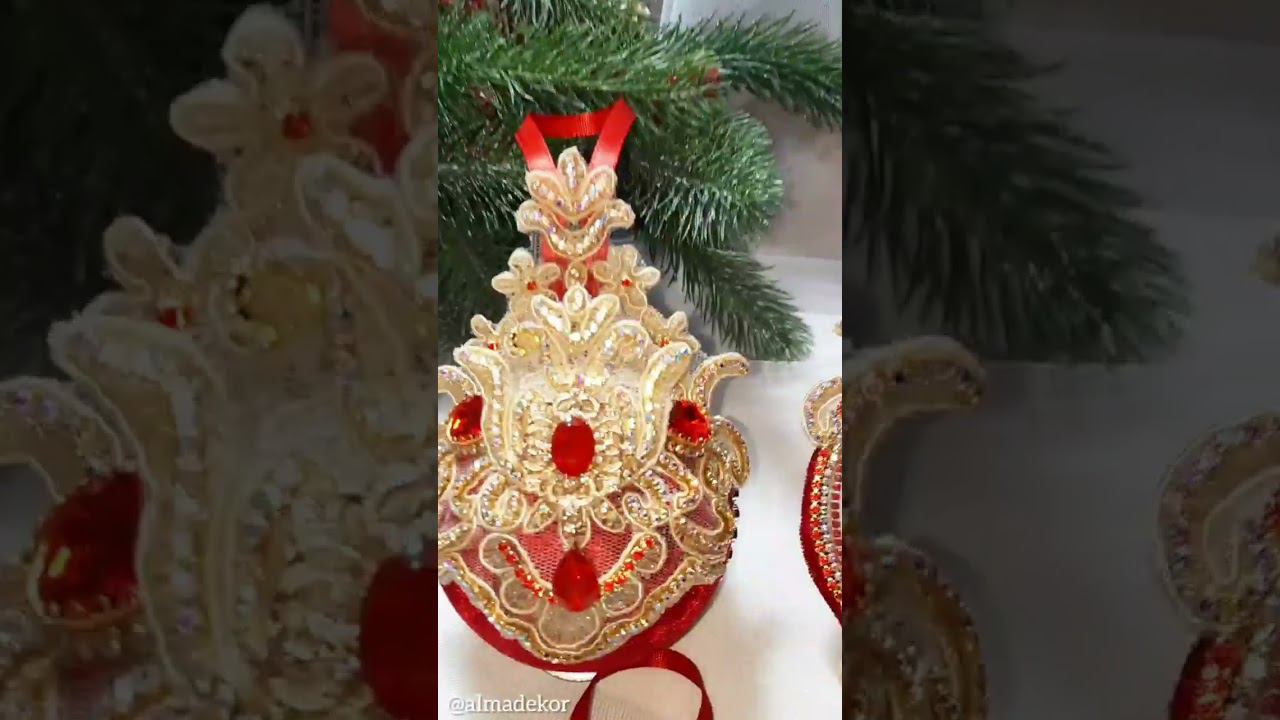 Новогодний набор елочных игрушек "Королевская роскошь" смотреть онлайн